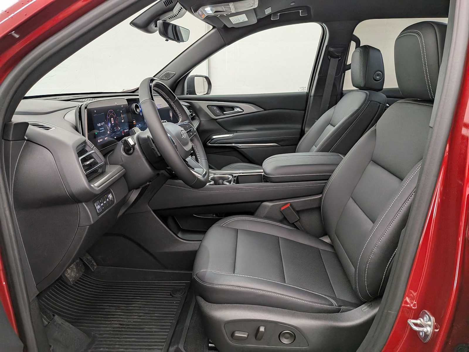 Thumbnail: 2026 Chevrolet Traverse - 16