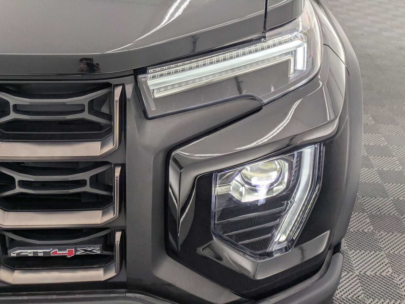 Thumbnail: 2024 GMC Canyon - 10