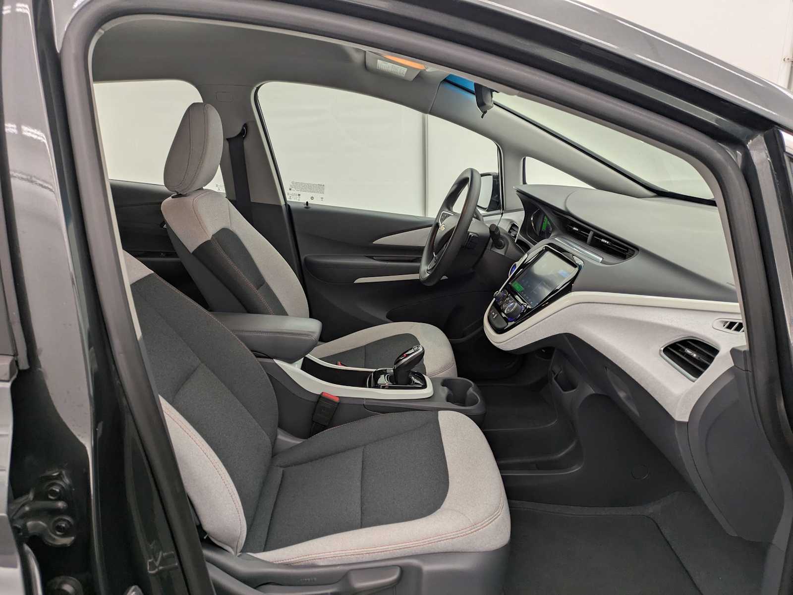 Thumbnail: 2020 Chevrolet Bolt EV - 21