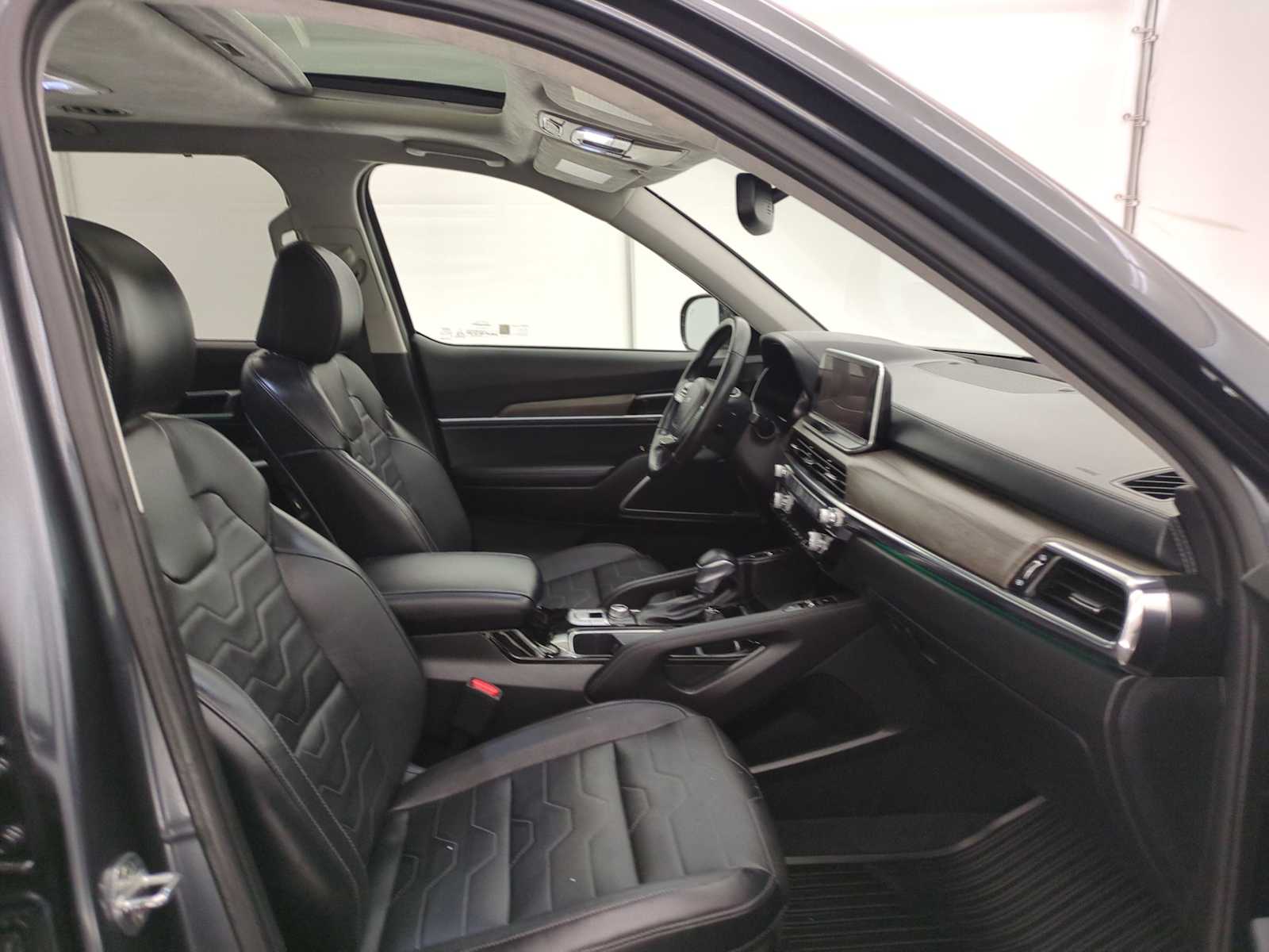 Thumbnail: 2022 Kia Telluride - 21