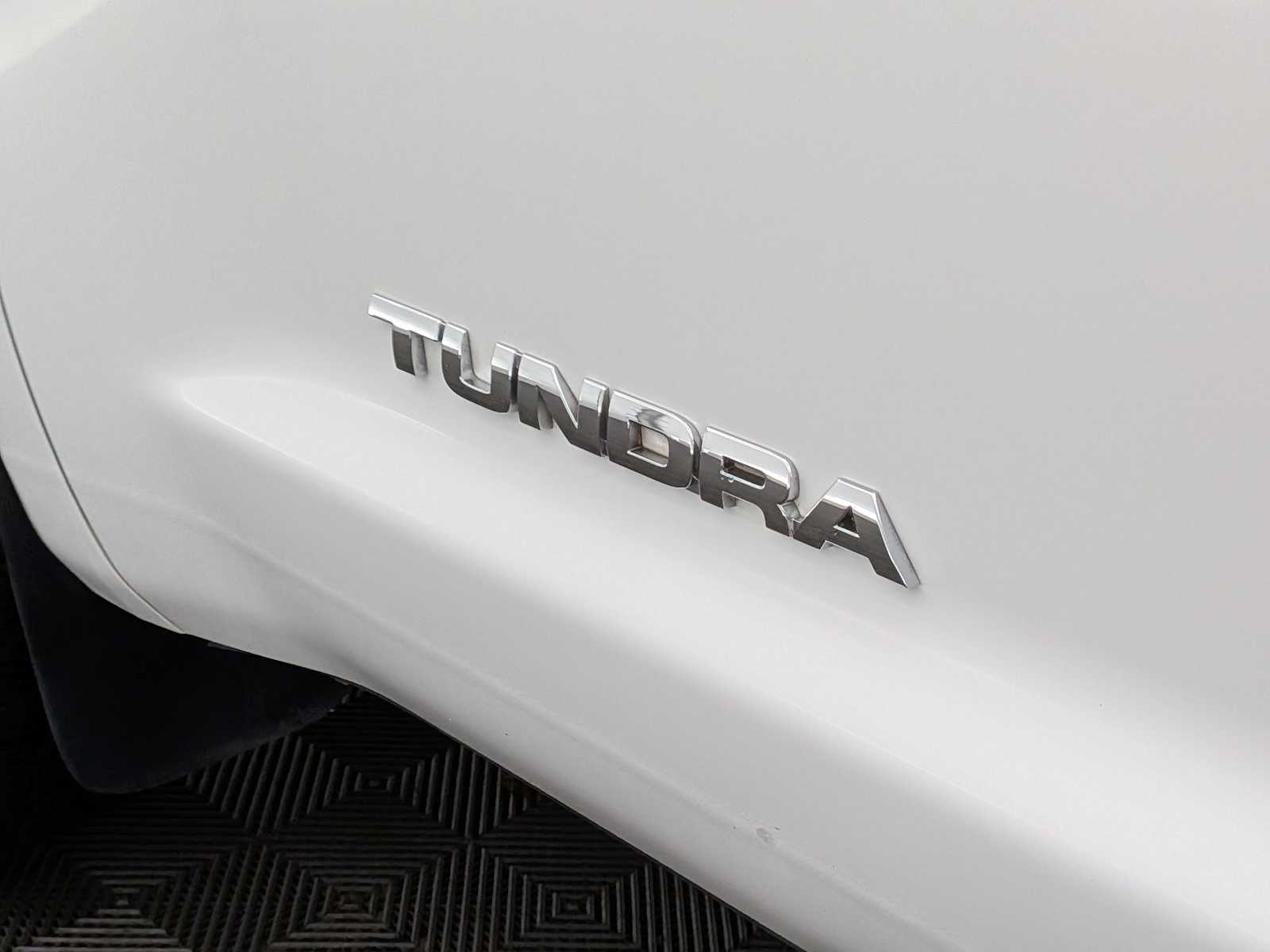 Thumbnail: 2008 Toyota Tundra - 13