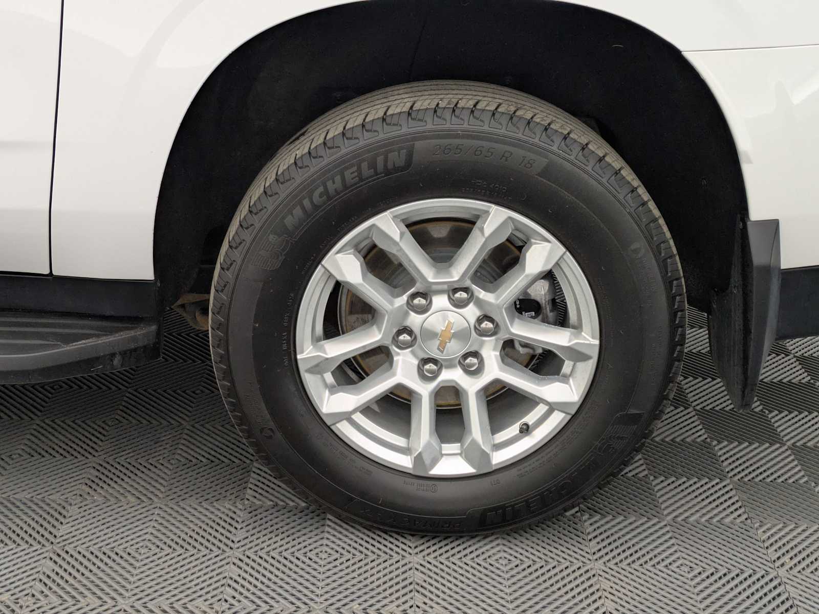 Thumbnail: 2025 Chevrolet Suburban - 12