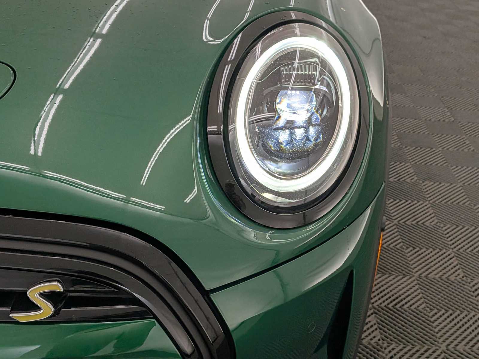 Thumbnail: 2022 MINI Cooper Hardtop - 10