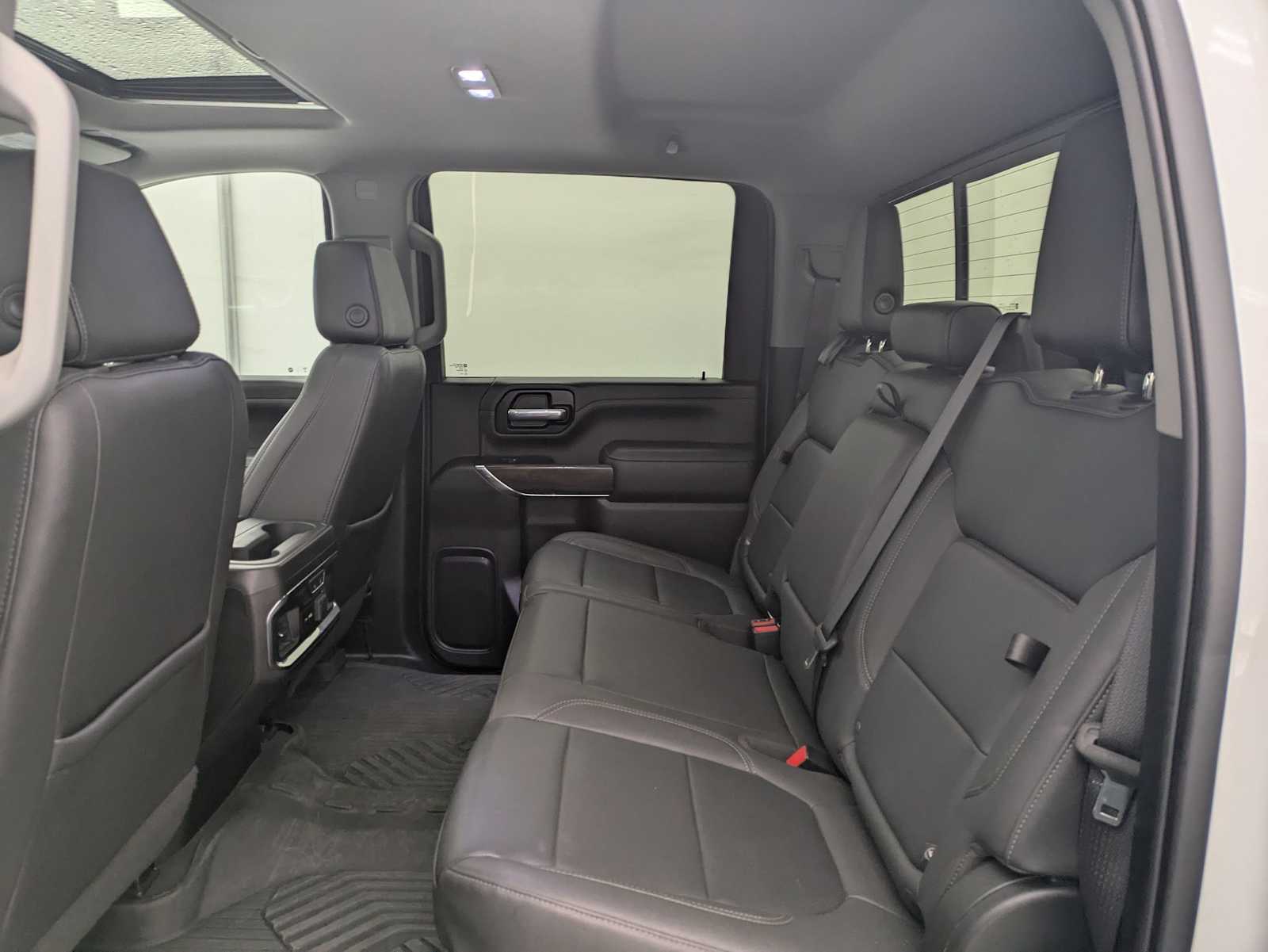 Thumbnail: 2023 GMC Sierra 3500 - 21