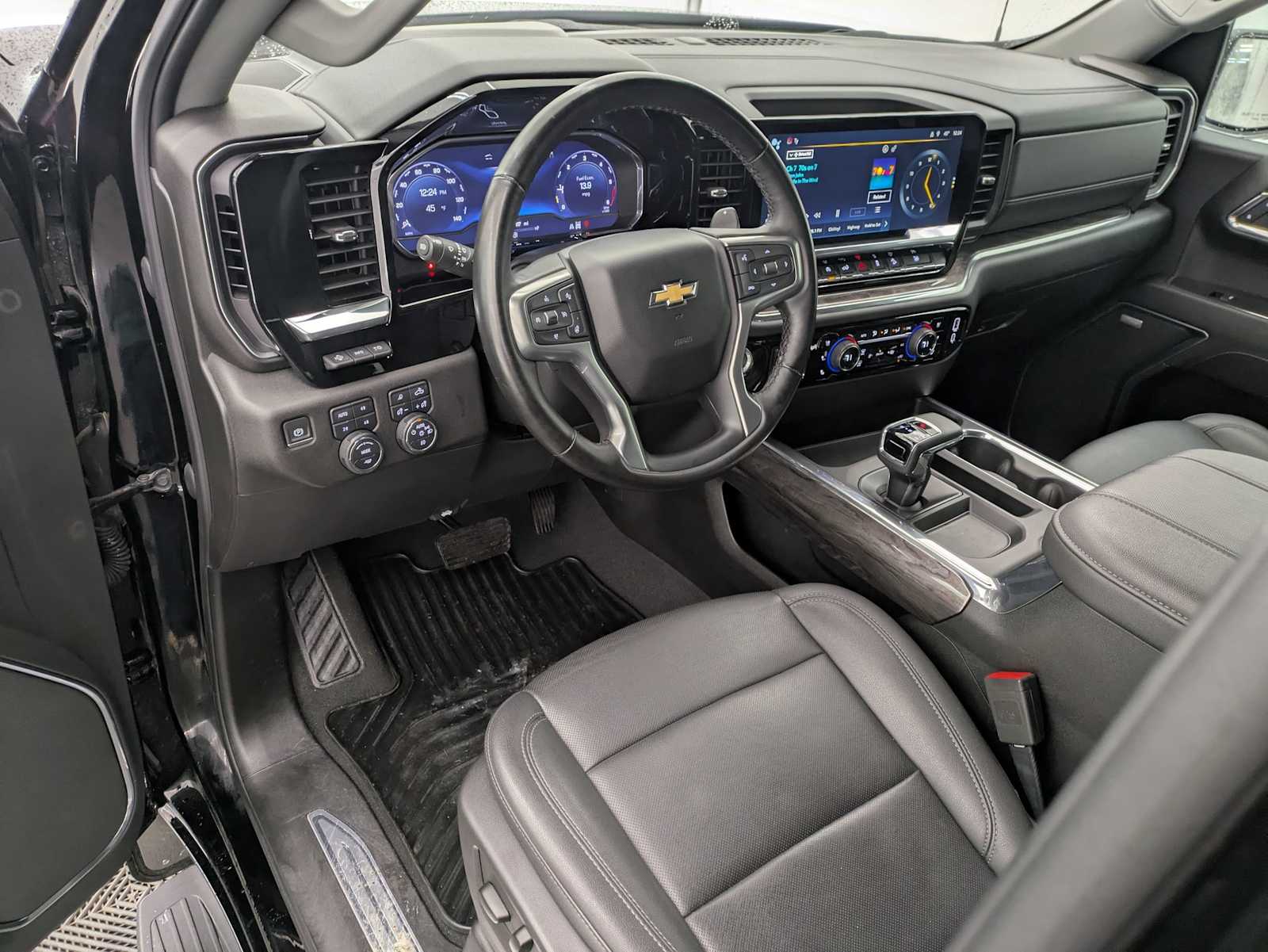 Thumbnail: 2024 Chevrolet Silverado 1500 - 2