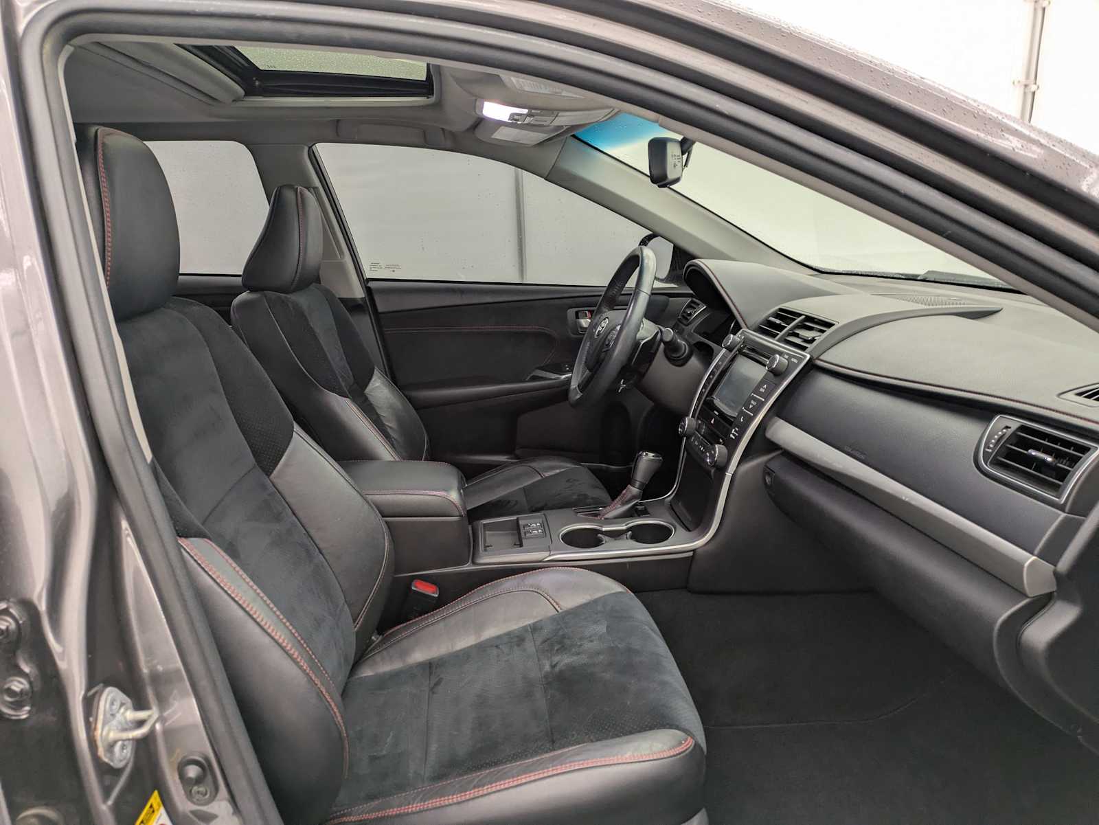 Thumbnail: 2017 Toyota Camry - 23