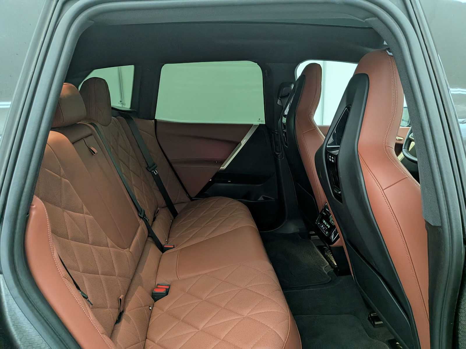 Thumbnail: 2023 BMW iX - 21