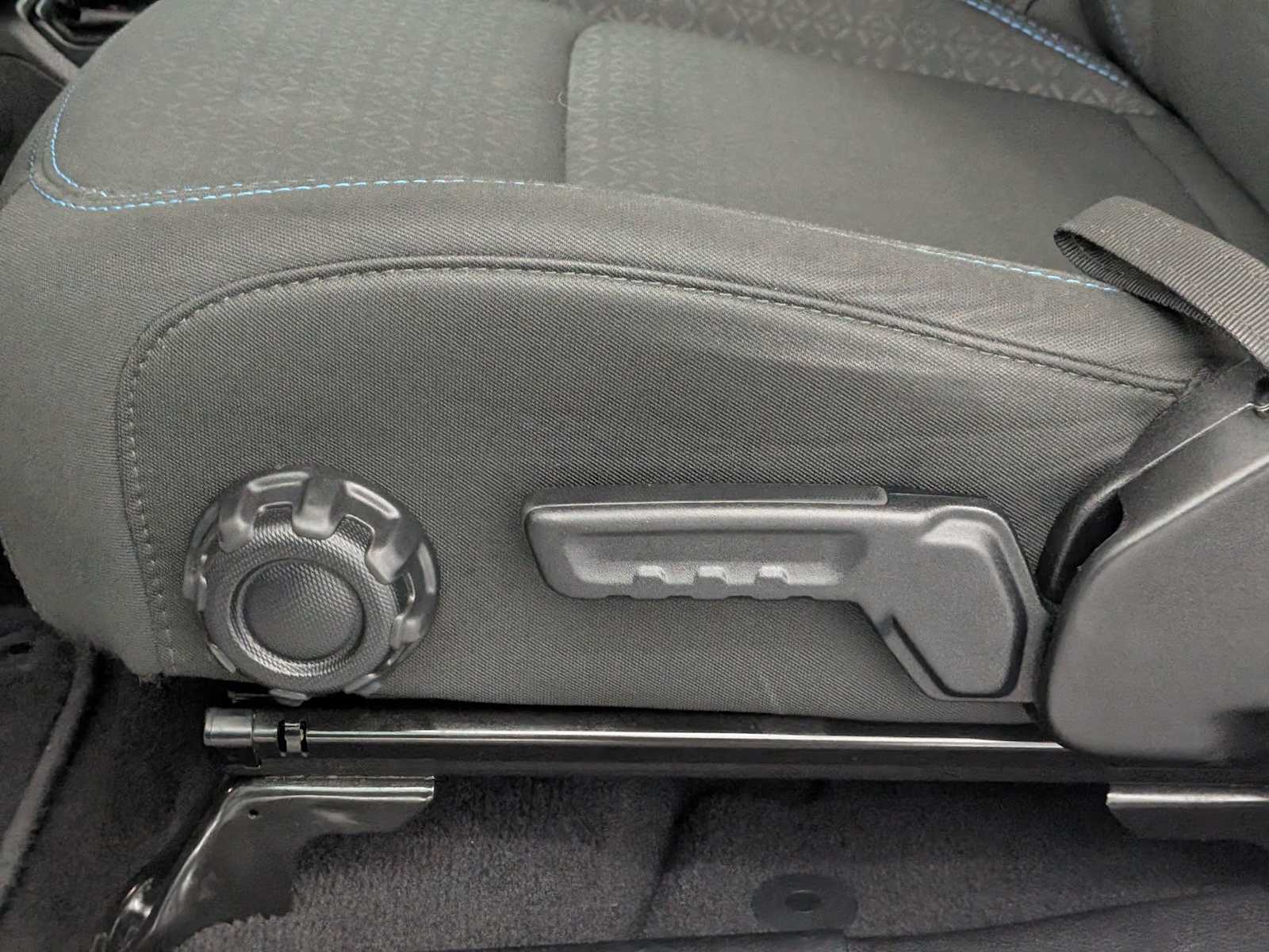 Thumbnail: 2021 Jeep Wrangler - 18