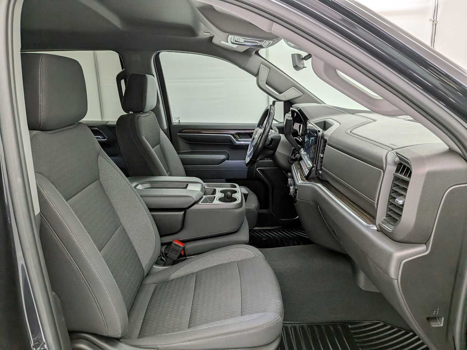 Thumbnail: 2022 Chevrolet Silverado 1500 - 24