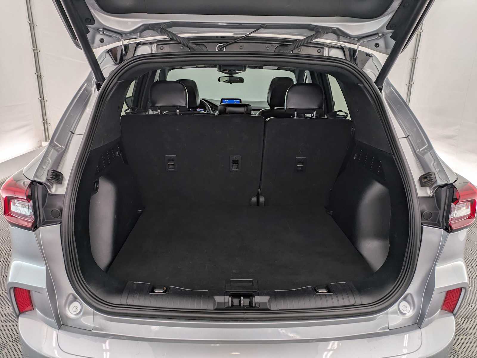 Thumbnail: 2023 Ford Escape - 33