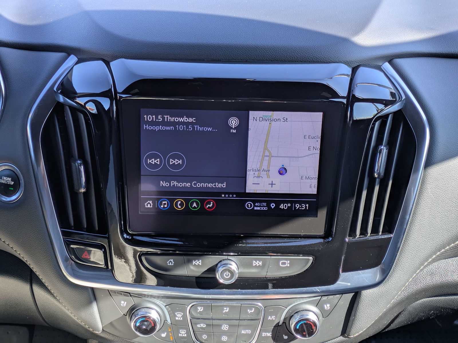 Thumbnail: 2024 Chevrolet Traverse - 29