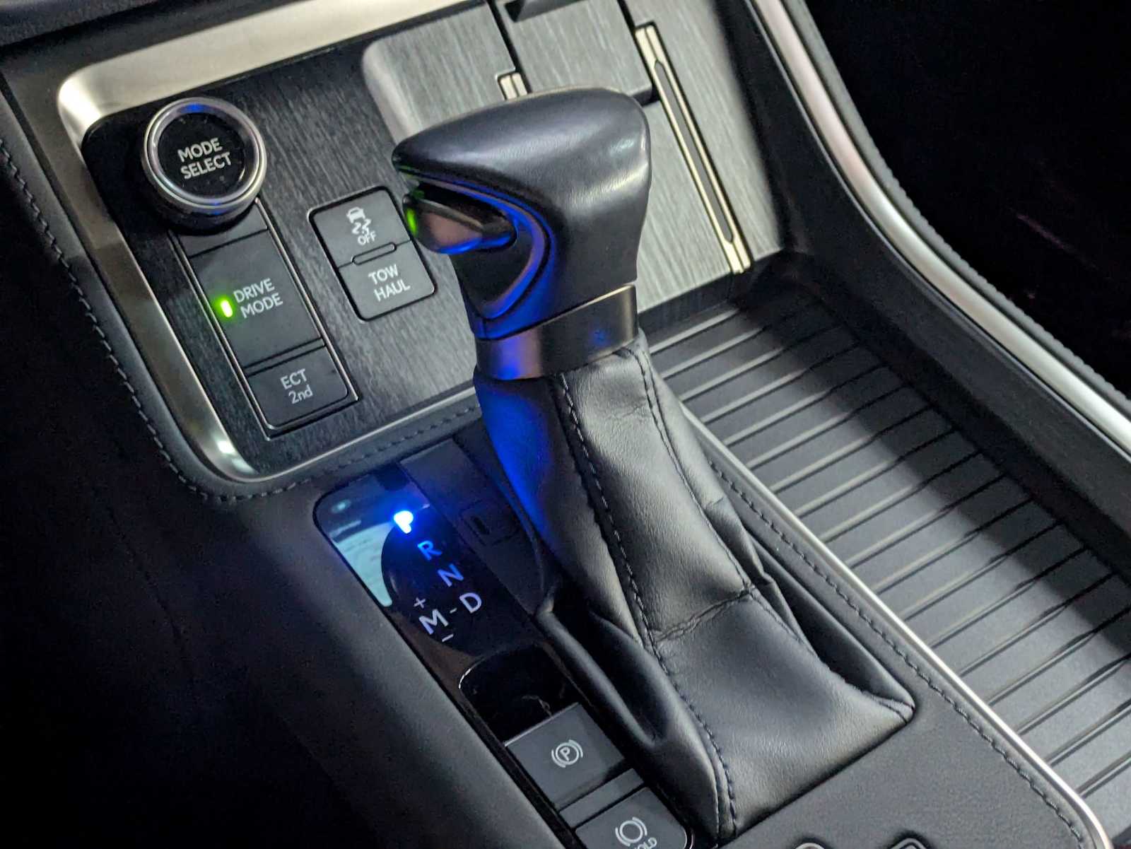 Thumbnail: 2024 Lexus GX - 32