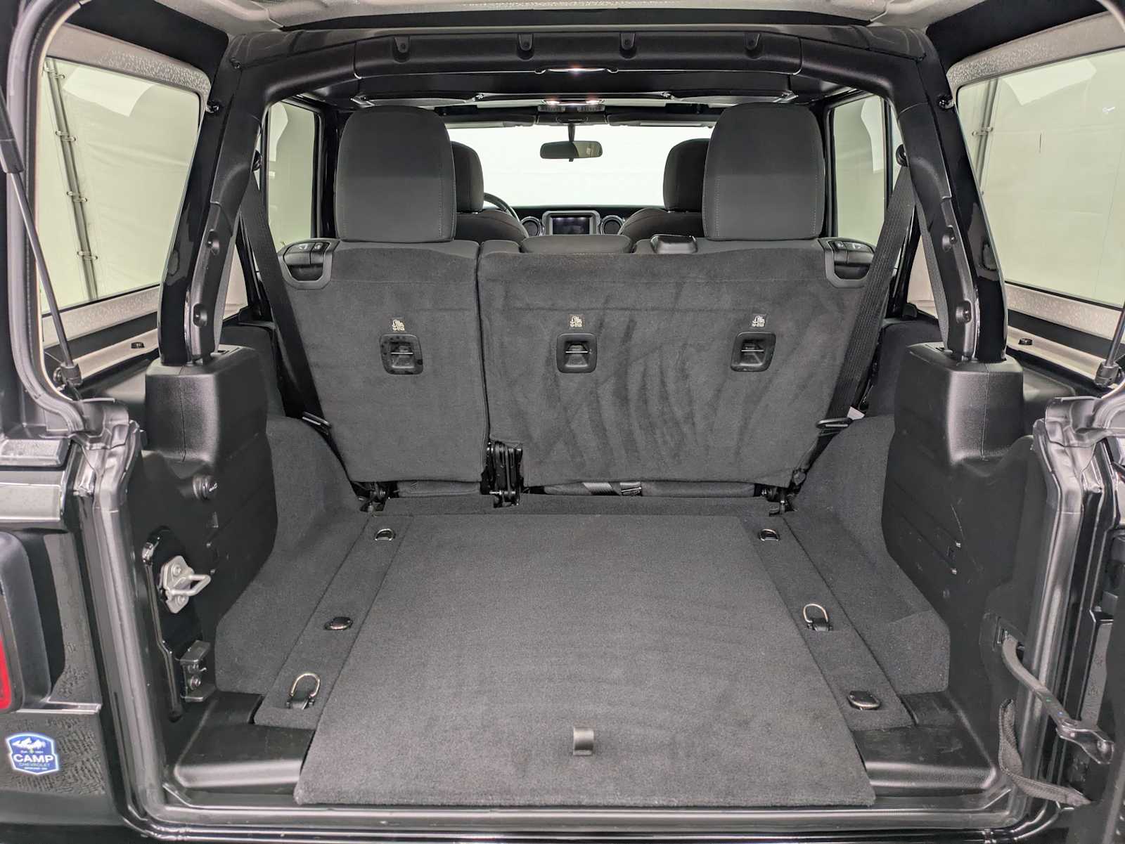 Thumbnail: 2022 Jeep Wrangler - 32