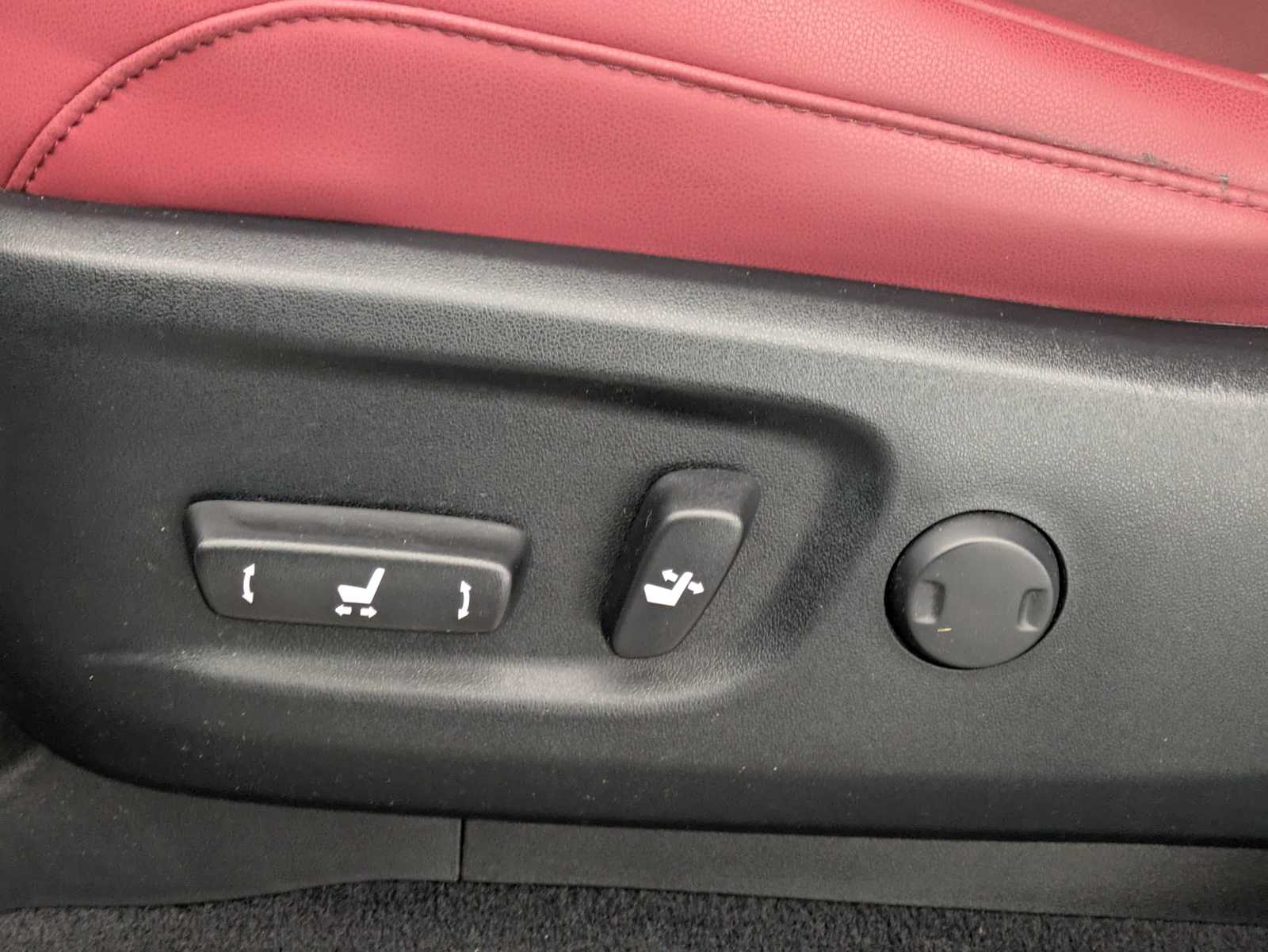 Thumbnail: 2023 Lexus GX - 17