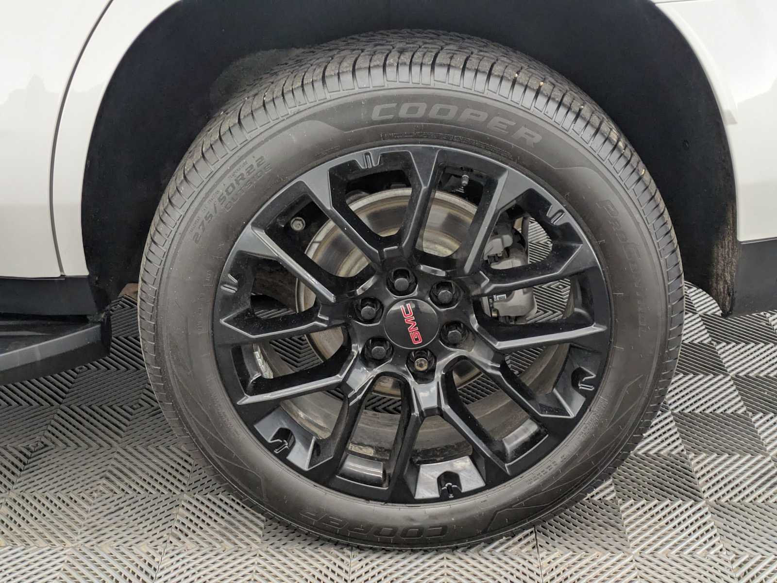 2022 GMC Yukon Denali 16