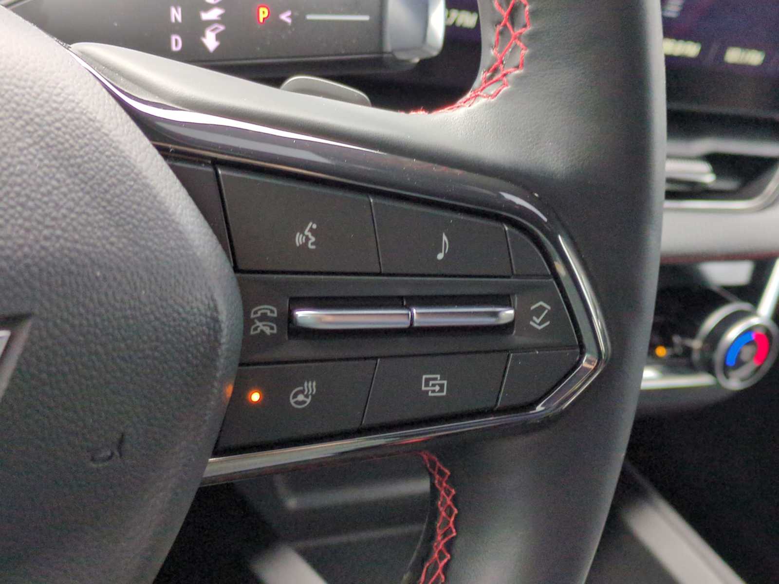 Thumbnail: 2025 Chevrolet Equinox - 23