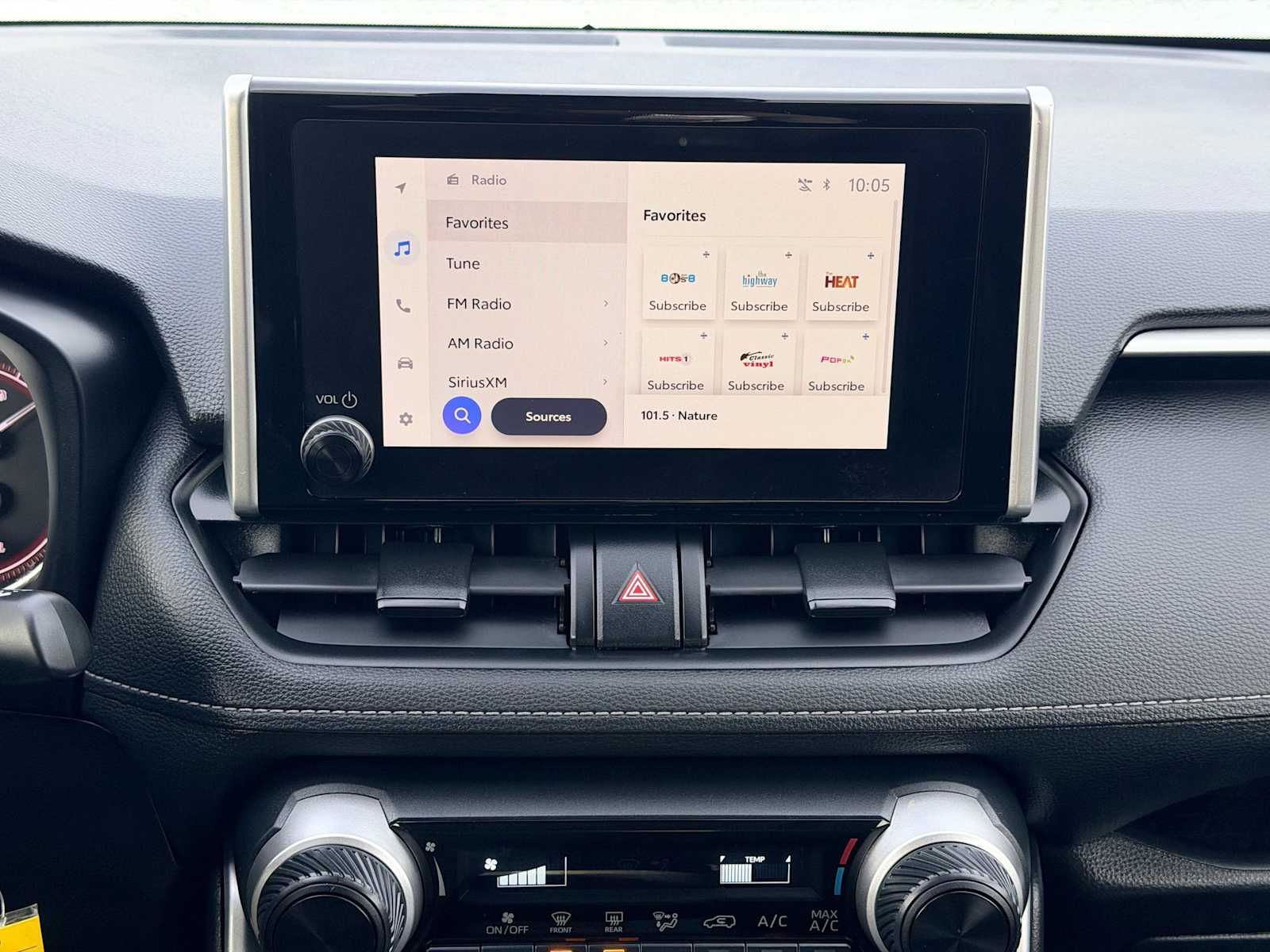 Thumbnail: 2025 Toyota RAV4 - 27