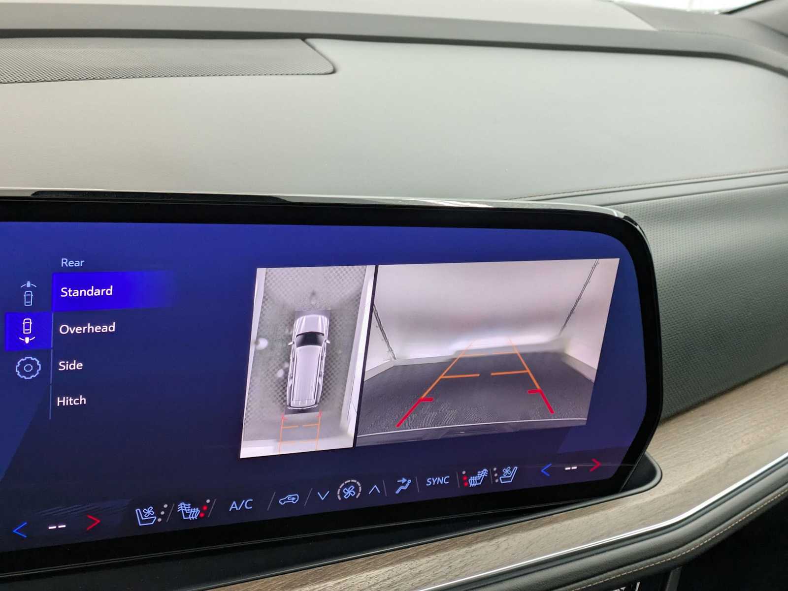 Thumbnail: 2025 Chevrolet Suburban - 30