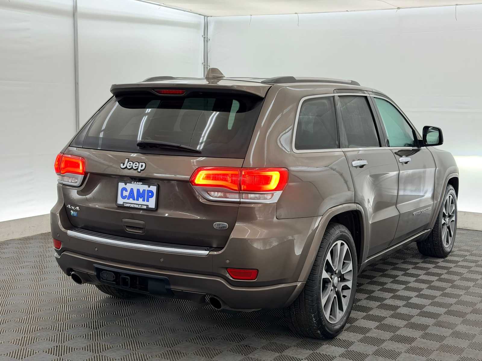 Thumbnail: 2018 Jeep Grand Cherokee - 6