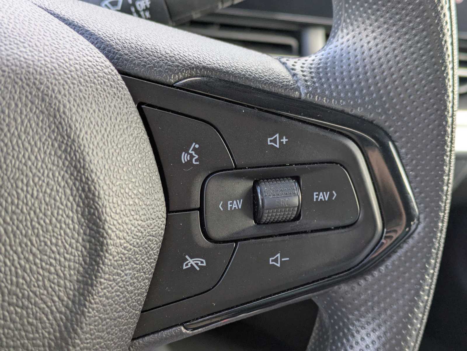 Thumbnail: 2025 Chevrolet Trax - 24