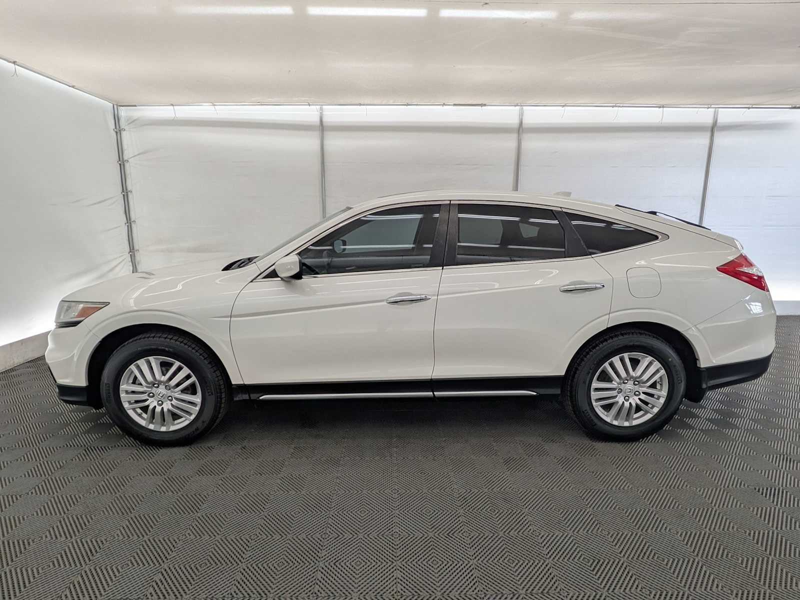 Thumbnail: 2013 Honda Crosstour - 3