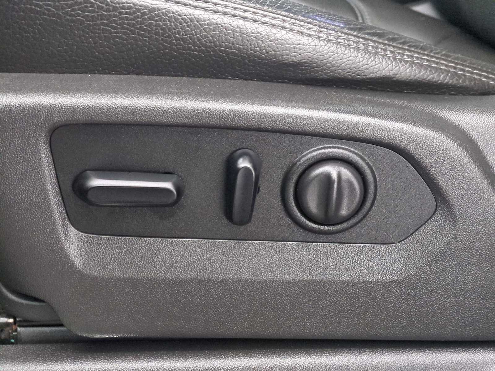 Thumbnail: 2019 GMC Sierra 1500 - 16