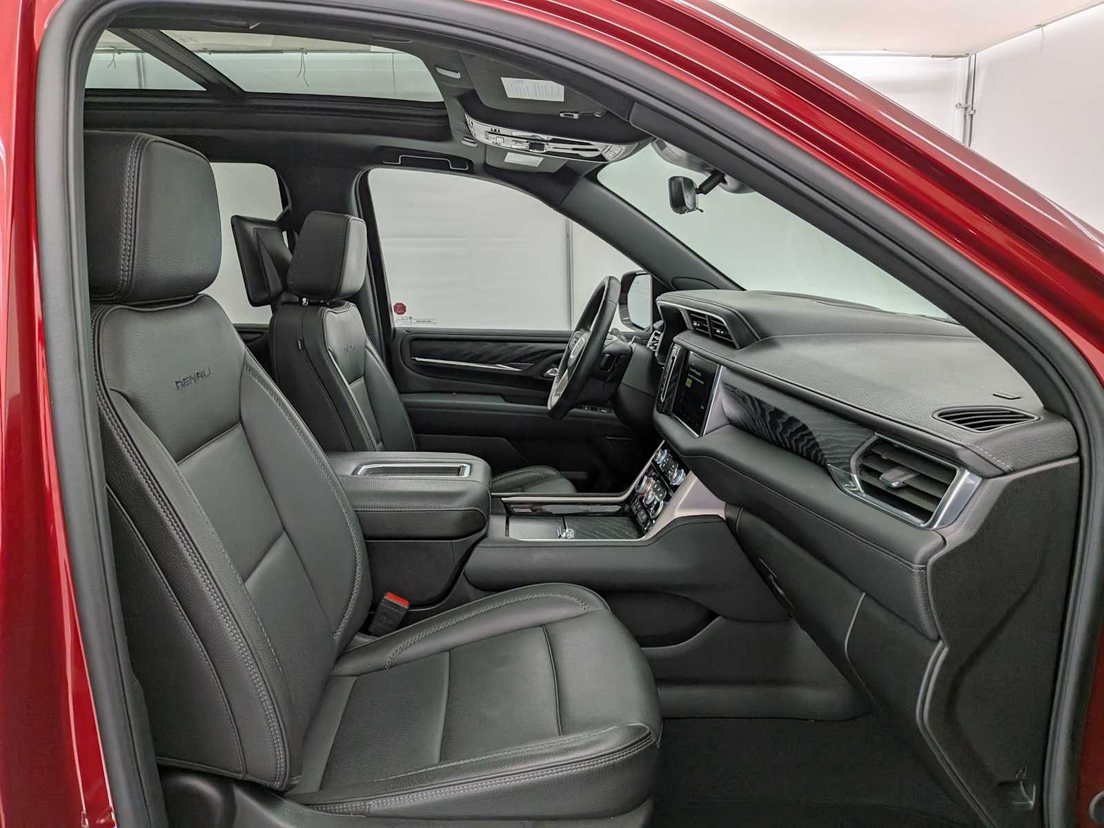 Thumbnail: 2024 GMC Yukon - 25