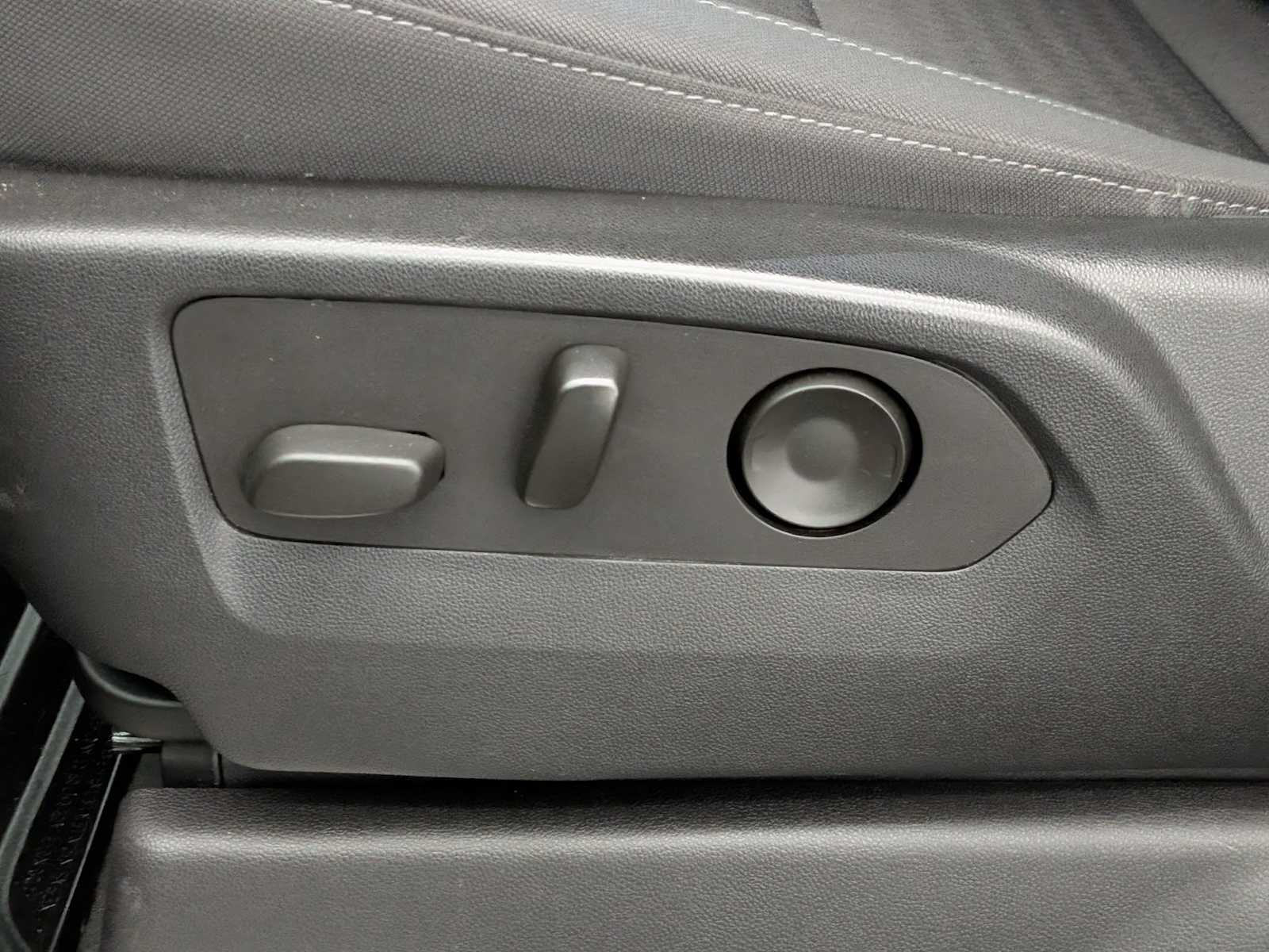 Thumbnail: 2022 Chevrolet Silverado 1500 - 20