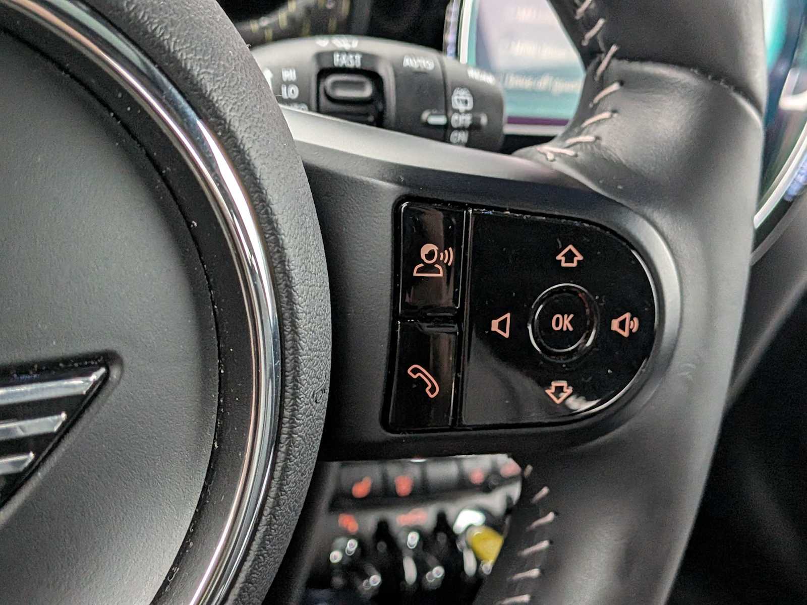 Thumbnail: 2022 MINI Cooper Hardtop - 25