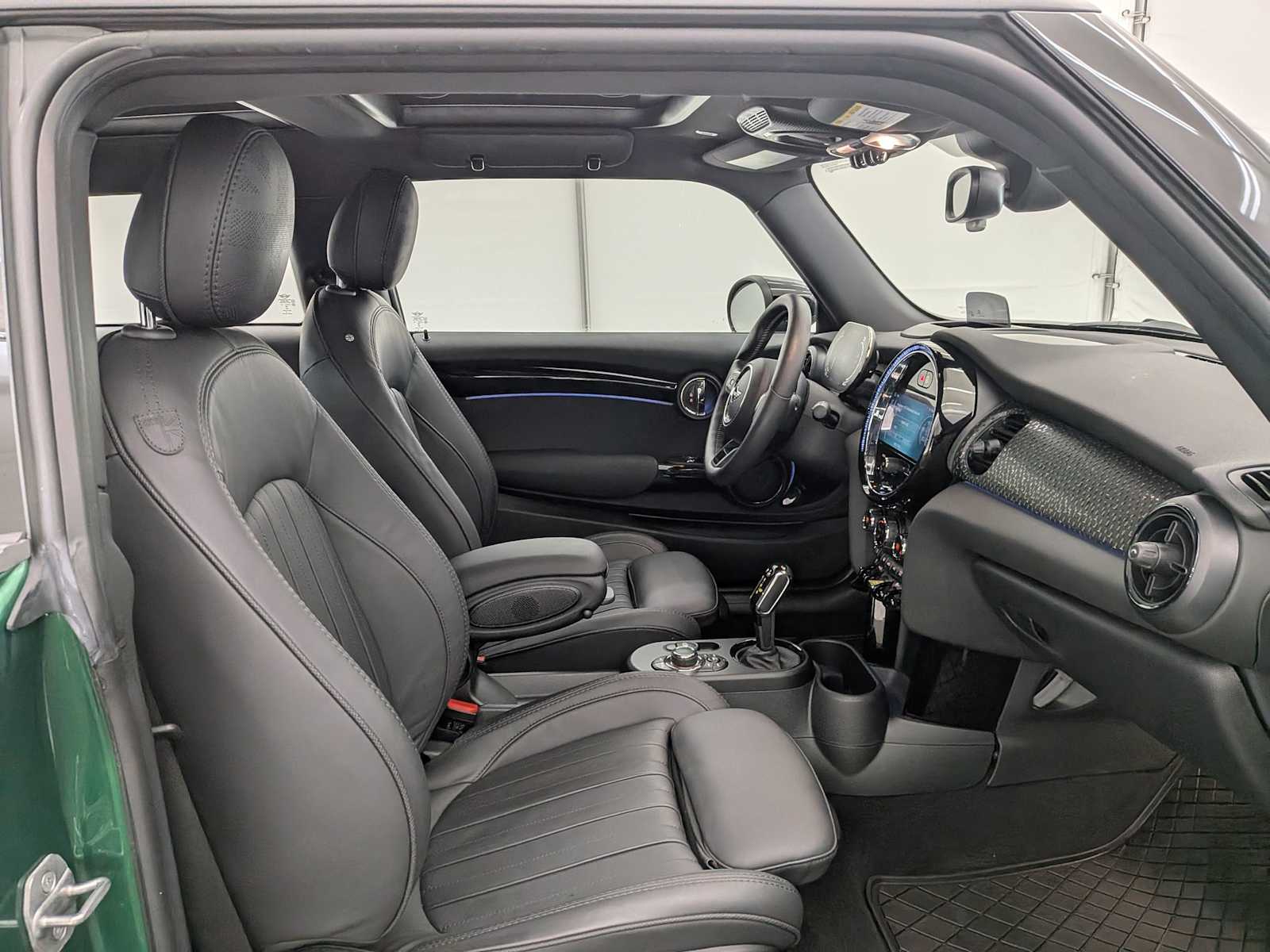 Thumbnail: 2022 MINI Cooper Hardtop - 22