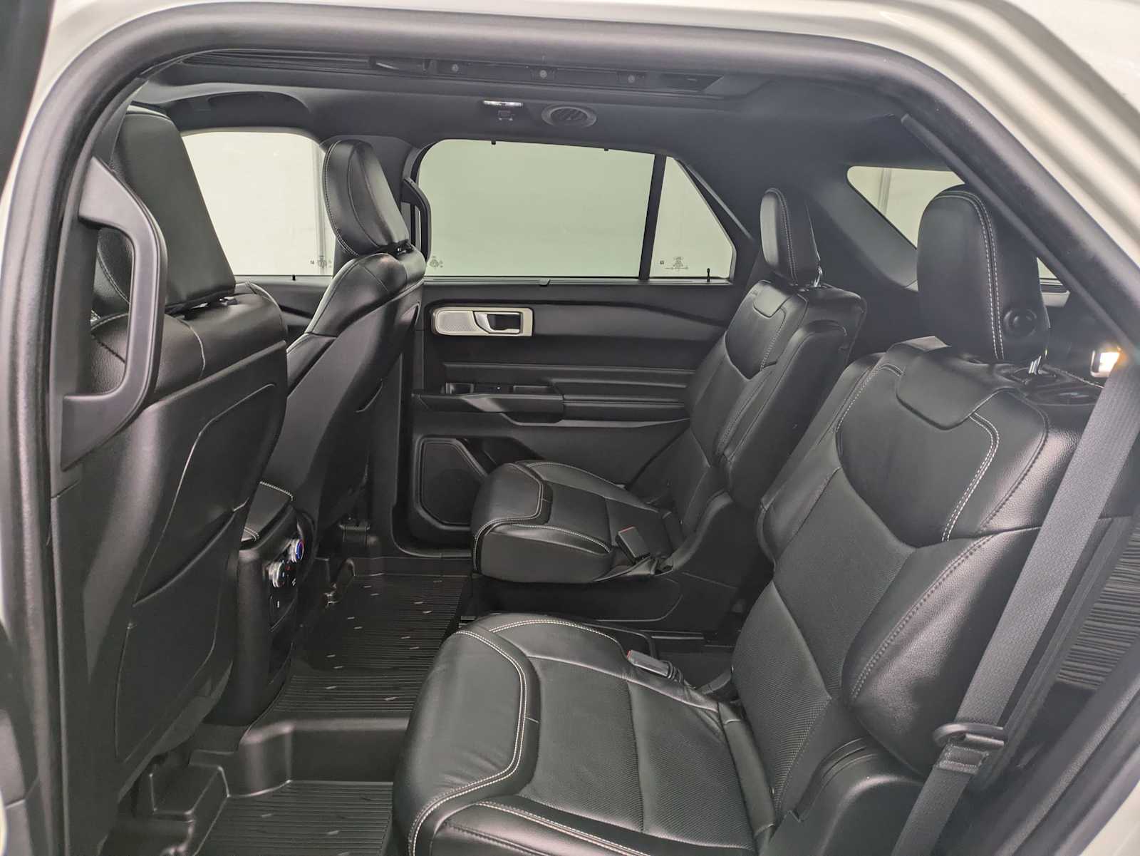 Thumbnail: 2020 Ford Explorer - 19