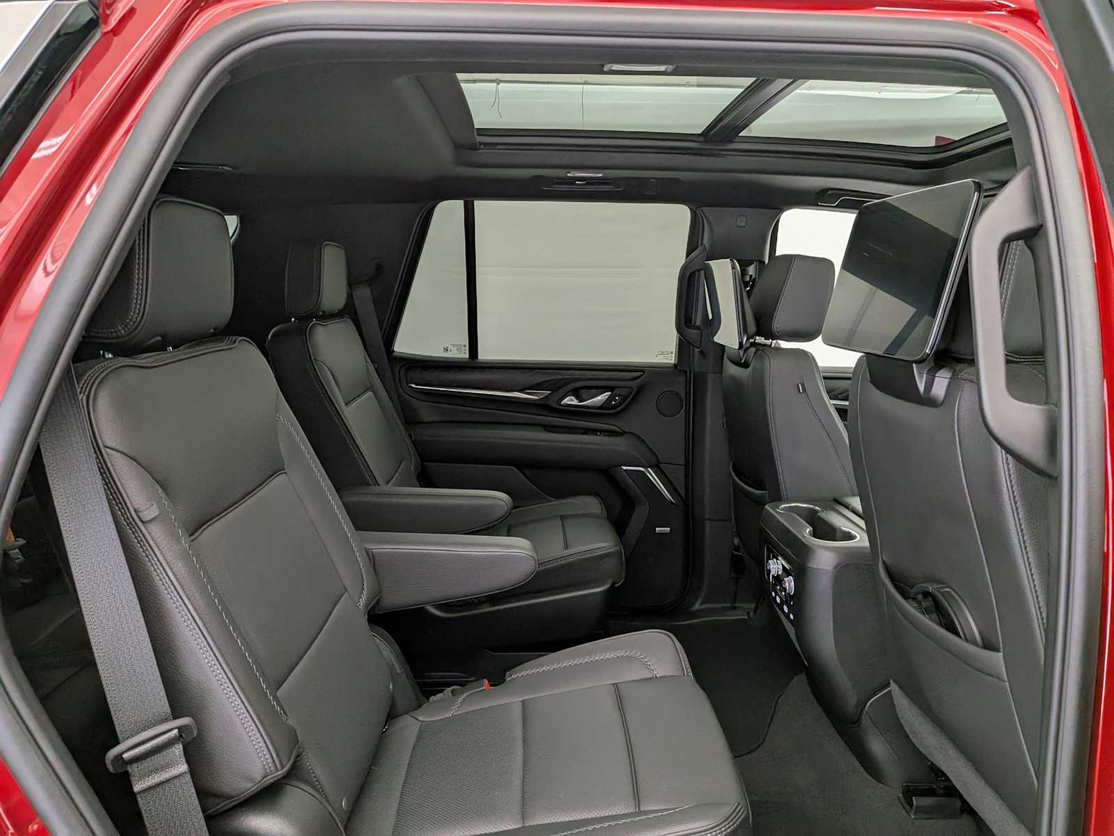 Thumbnail: 2024 GMC Yukon - 24