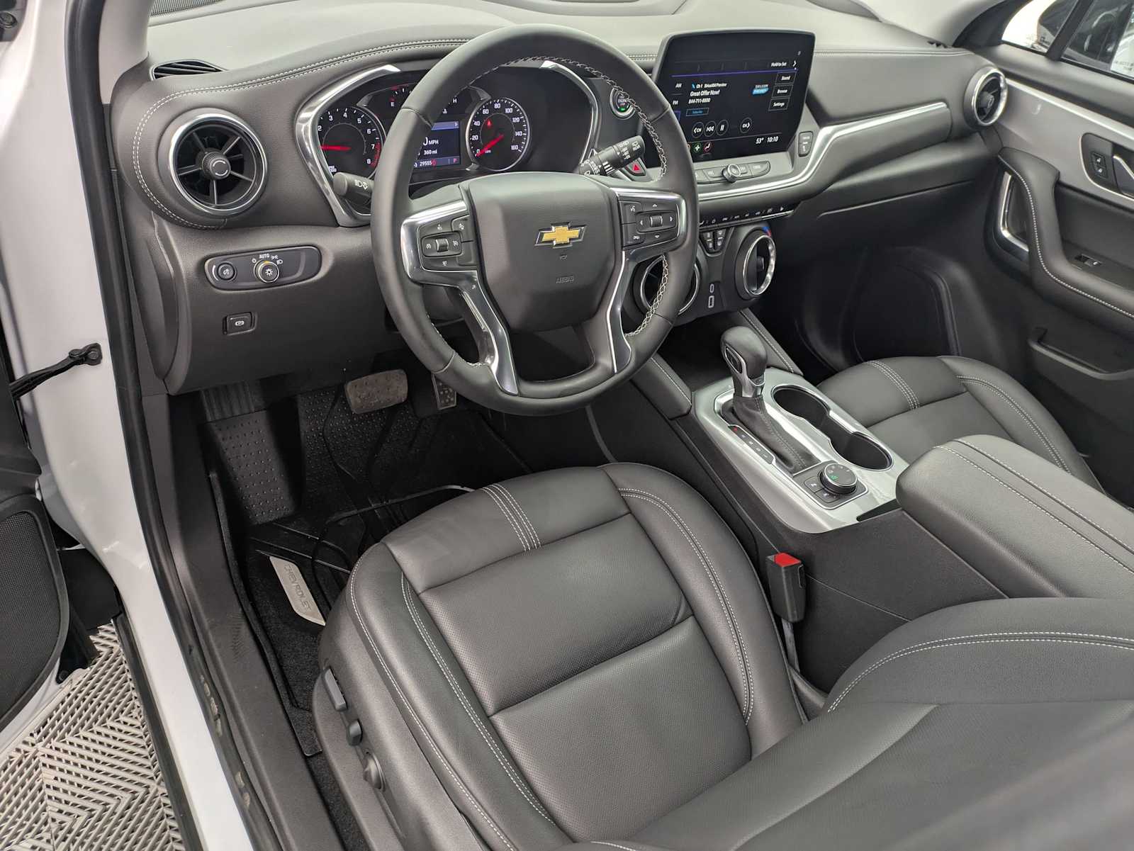 Thumbnail: 2024 Chevrolet Blazer - 2