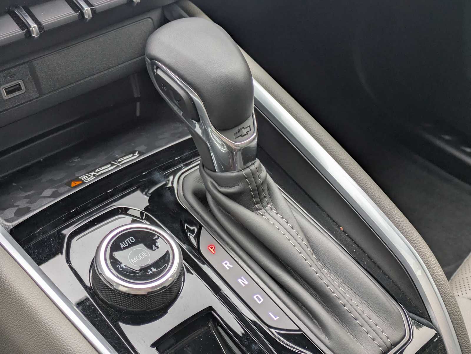 Thumbnail: 2026 Chevrolet Colorado - 32