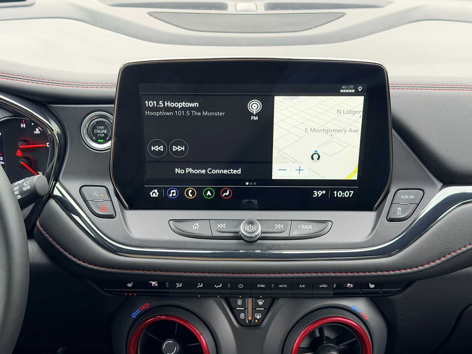 Thumbnail: 2025 Chevrolet Blazer - 28