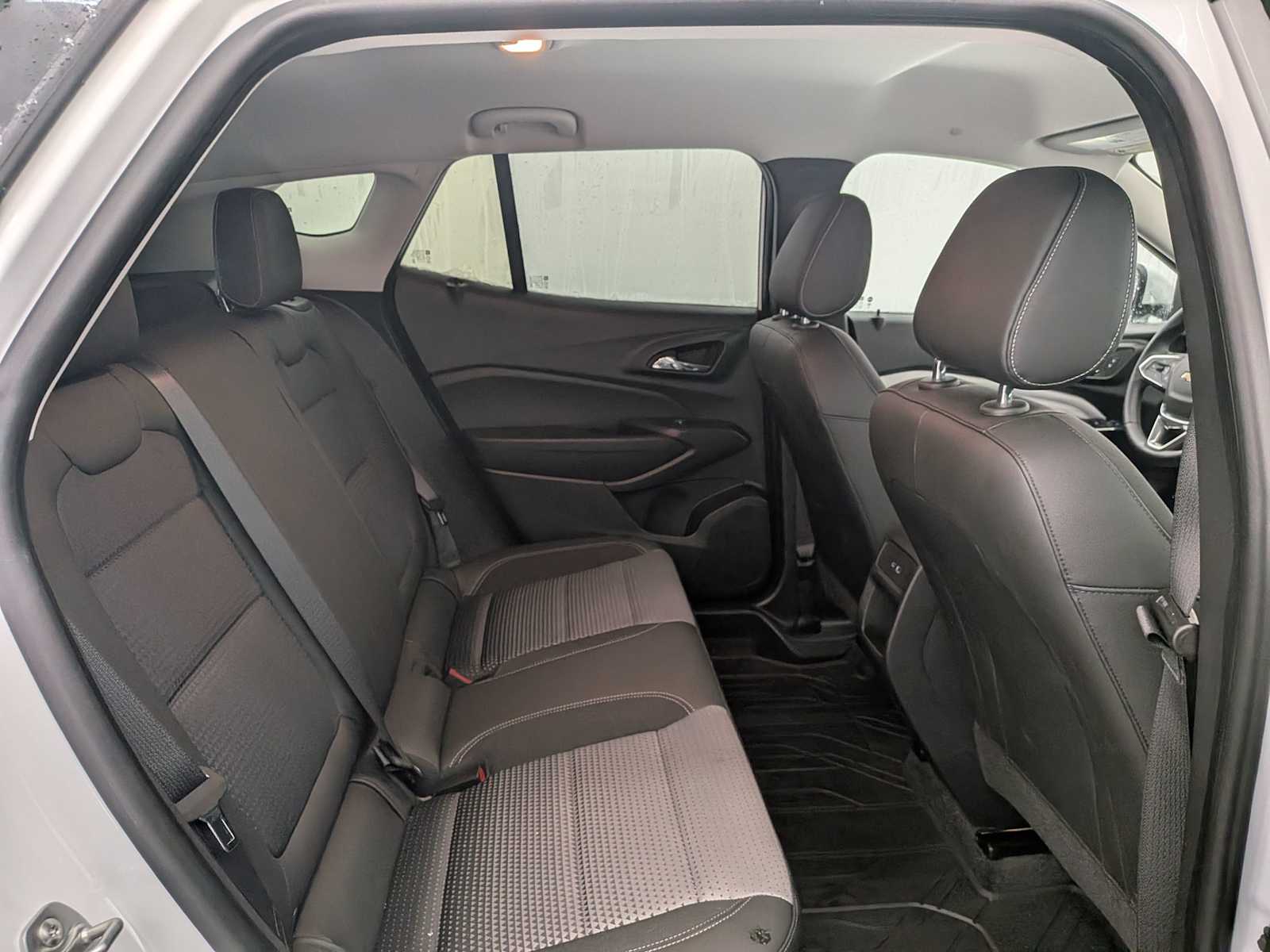 Thumbnail: 2025 Chevrolet Trax - 21