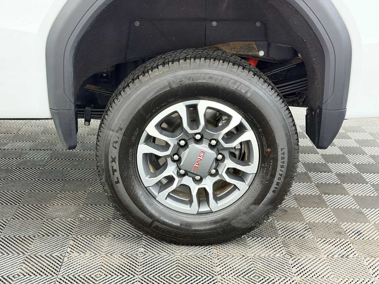 Thumbnail: 2025 GMC Sierra 3500 - 16