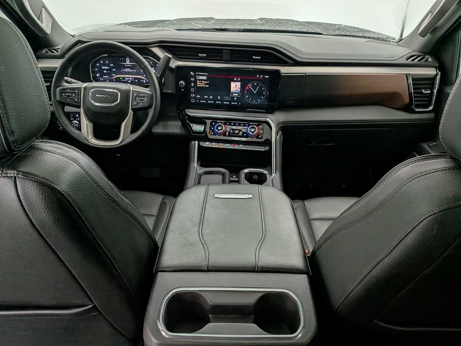 Thumbnail: 2024 GMC Sierra 3500 - 17