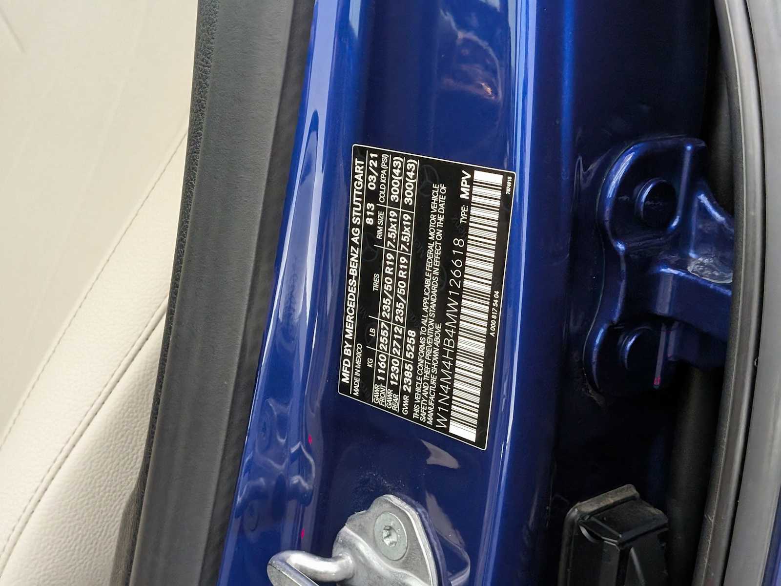 Thumbnail: 2021 Mercedes-Benz GLB - 36