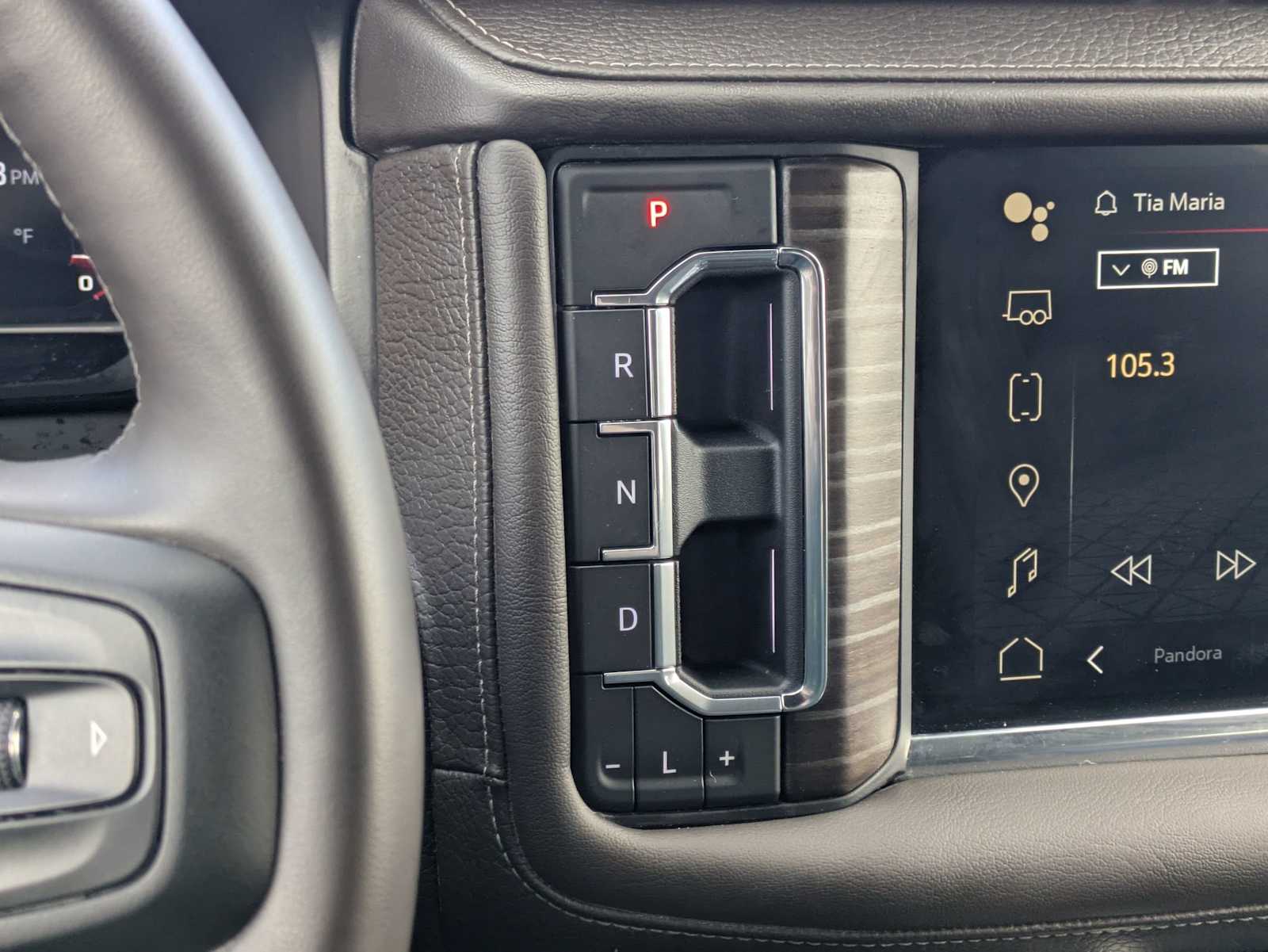 Thumbnail: 2023 GMC Yukon XL - 31