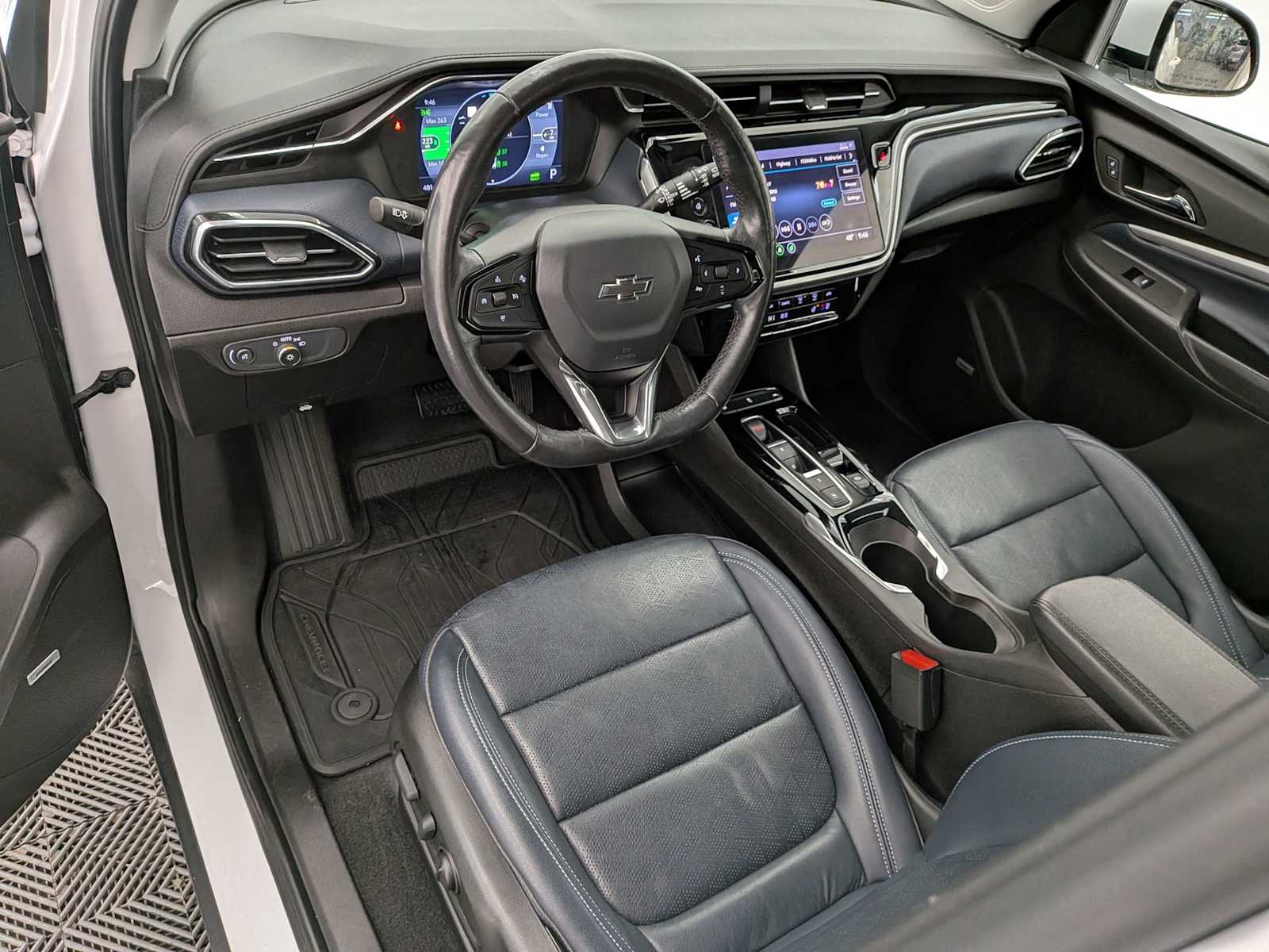 Used 2022 Chevrolet Bolt EUV Premier with VIN 1G1FZ6S06N4119566 for sale in Spokane, WA