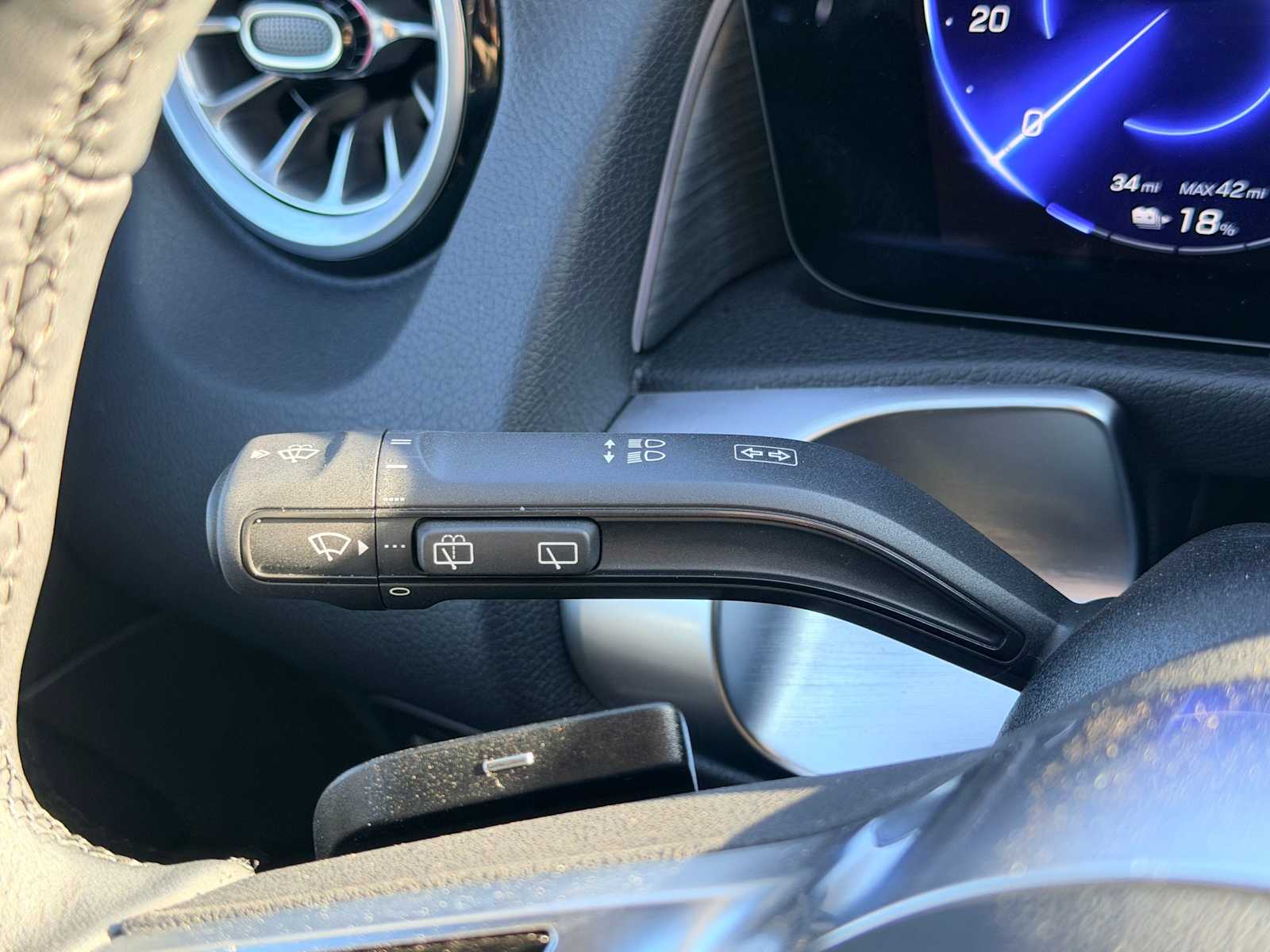 Thumbnail: 2024 Mercedes-Benz EQB - 25