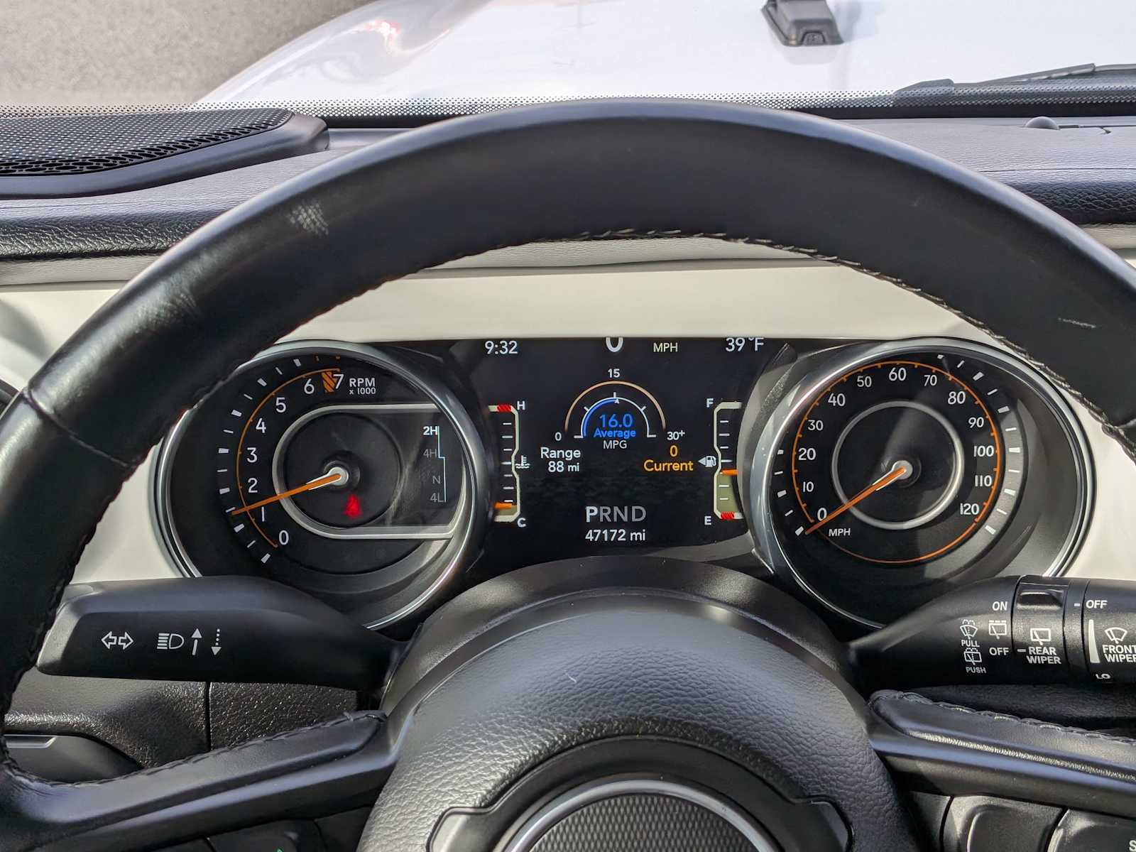 Thumbnail: 2021 Jeep Wrangler - 32