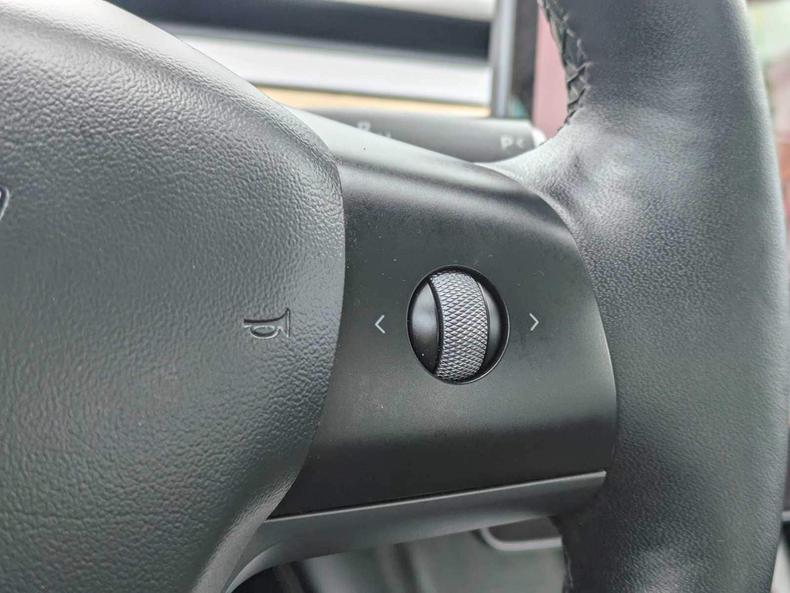 Thumbnail: 2022 Tesla Model 3 - 22