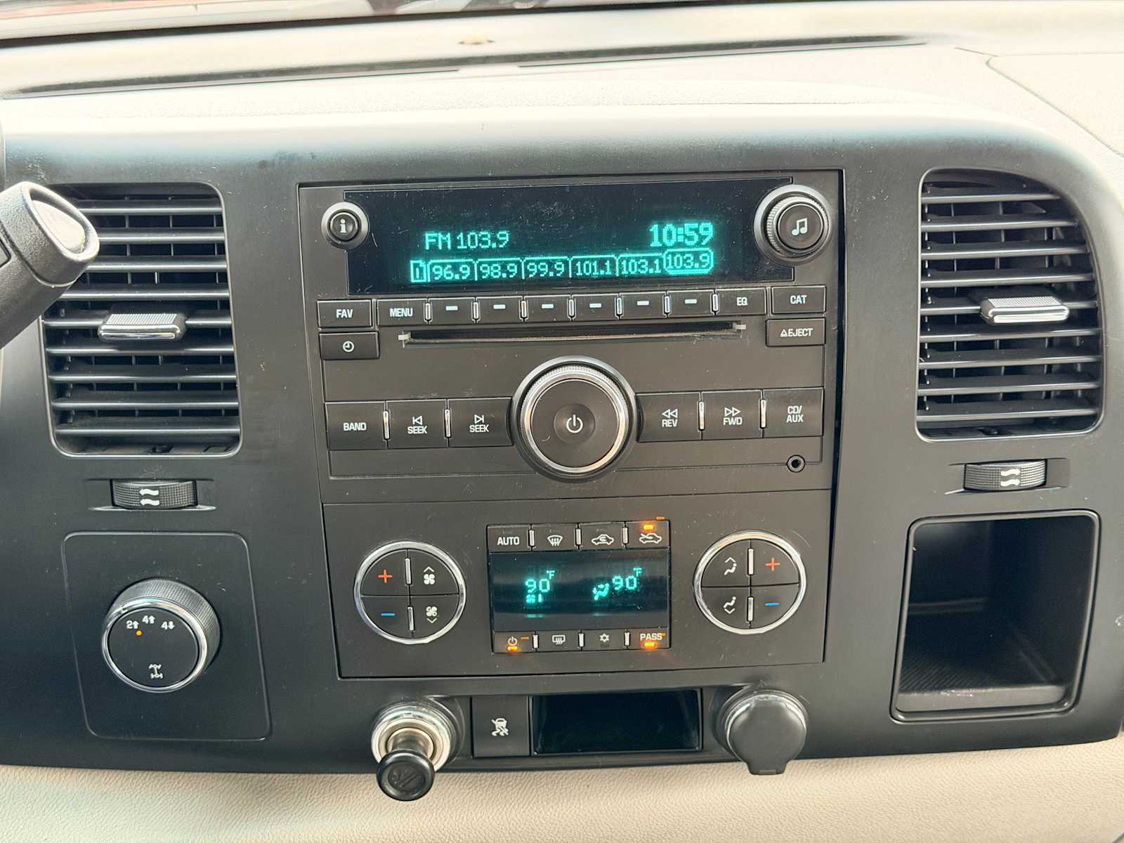 Thumbnail: 2009 Chevrolet Silverado 2500 - 26