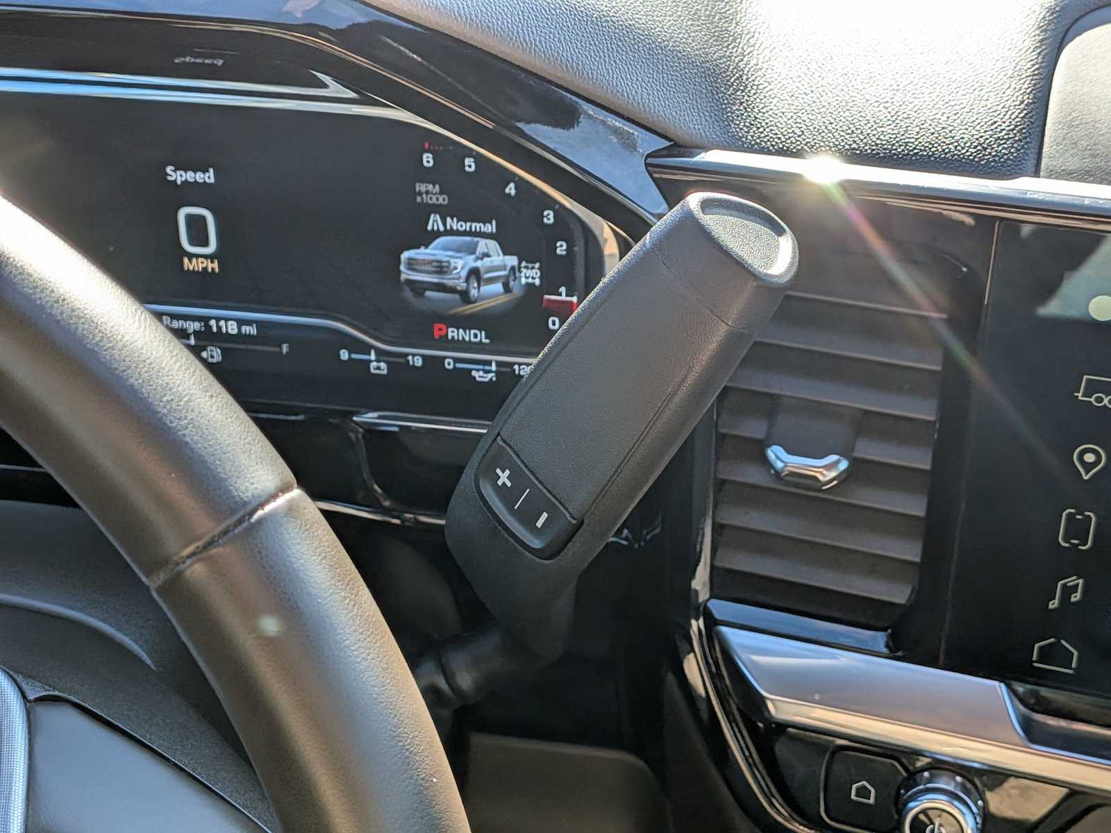 Thumbnail: 2023 GMC Sierra 1500 - 31