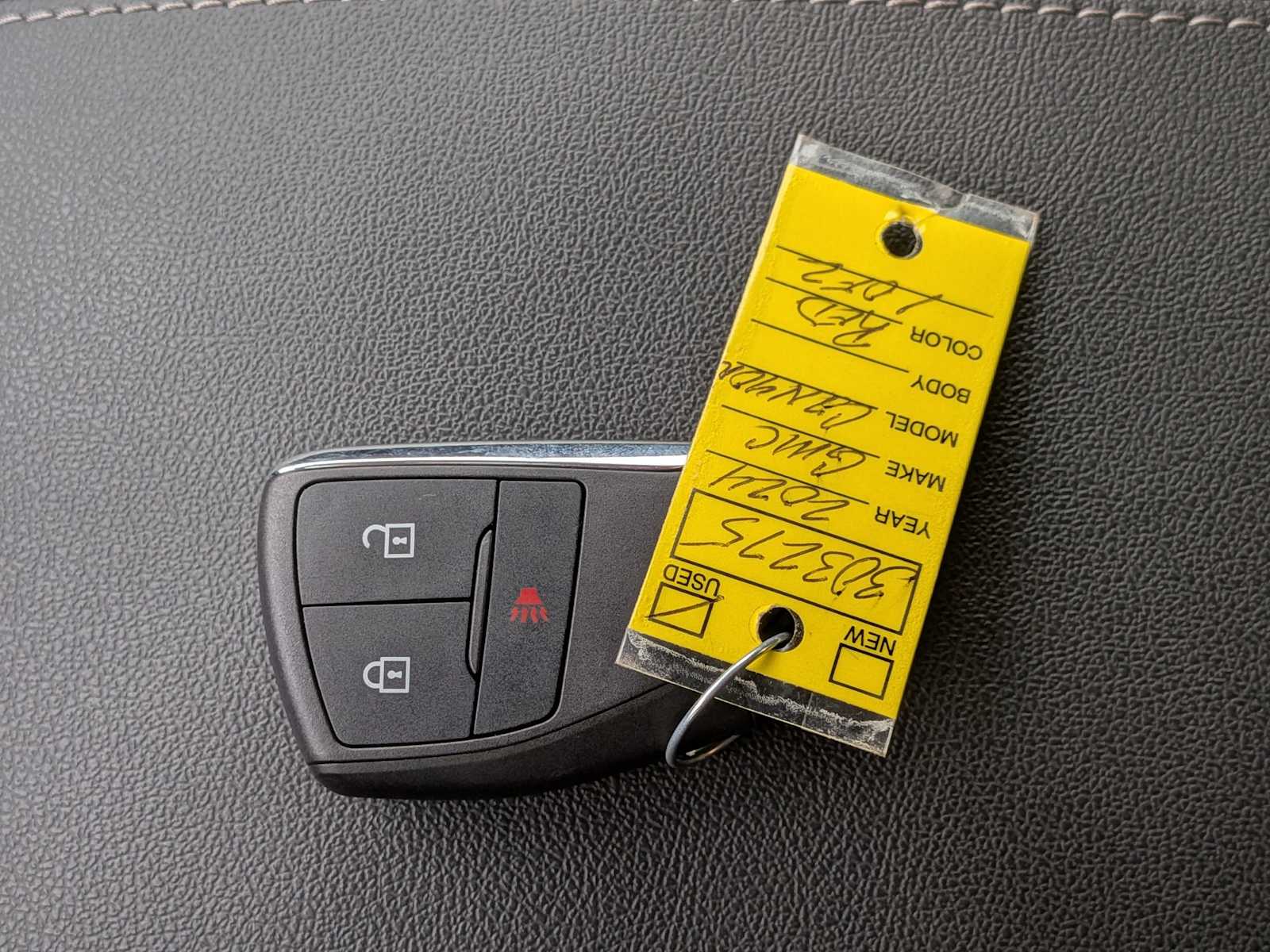 Thumbnail: 2024 GMC Canyon - 33