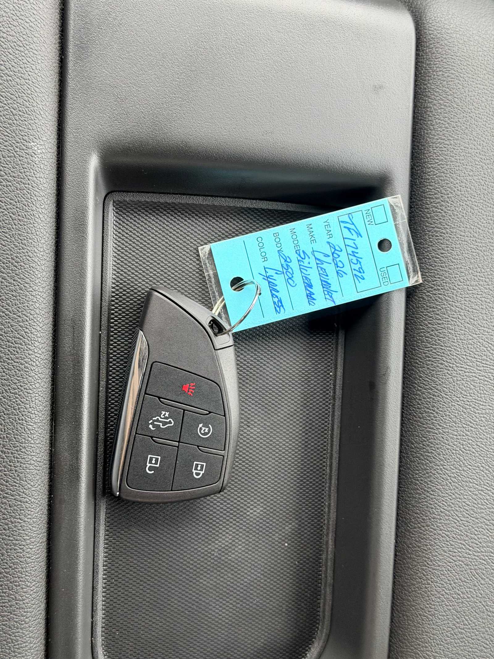 Thumbnail: 2026 Chevrolet Silverado 2500 - 34