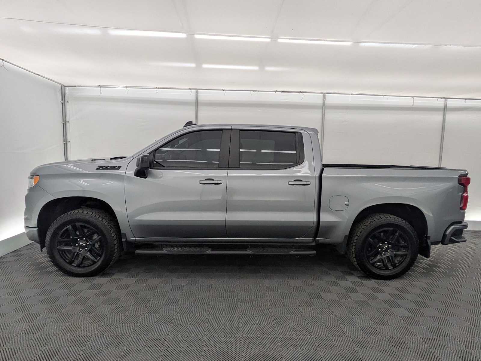 Thumbnail: 2023 Chevrolet Silverado 1500 - 3