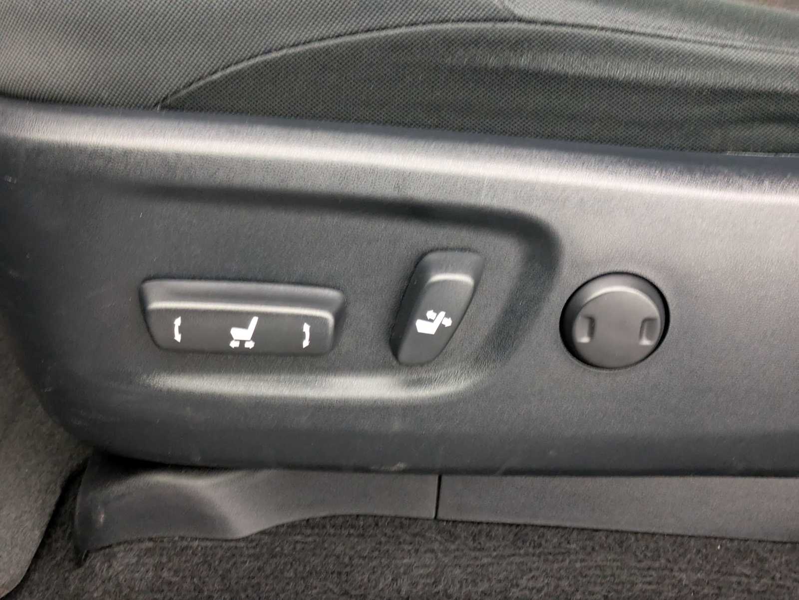 Thumbnail: 2024 Toyota 4Runner - 17